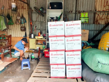 Điện Máy Việt Nam Hoàn Tất Chuyển Giao 15 Bình Nóng Lạnh Ariston VITALY 20 SLIM 20 Lít Vào Đà Nẵng