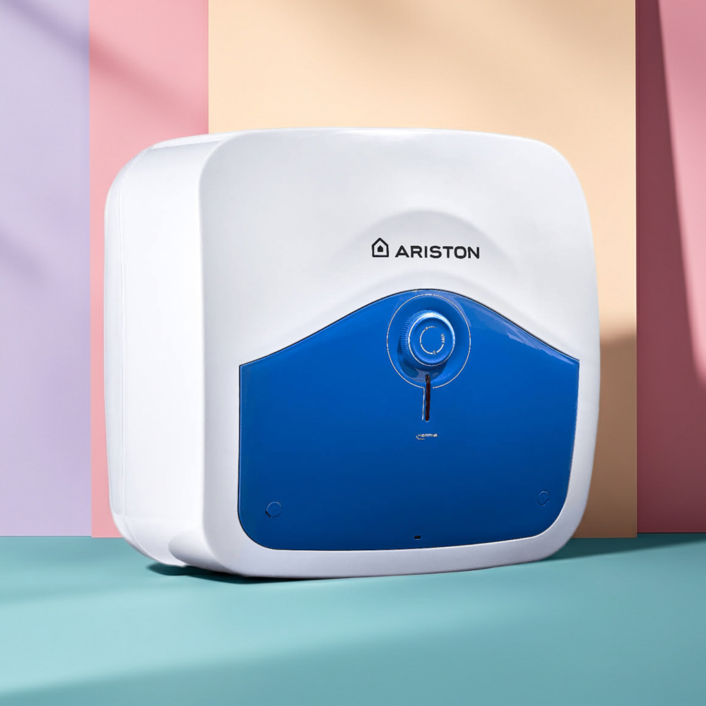 Phong cách Ý đích thực: Được thiết kế bởi Umberto Palermo – nhà thiết kế nổi tiếng, BLU 30R 2.5 FE sở hữu kiểu dáng hình vuông thanh lịch, kích thước chỉ 44.7 x 44.7 x 39.2 cm, dễ dàng lắp đặt trên tường hoặc trần mà không chiếm diện tích